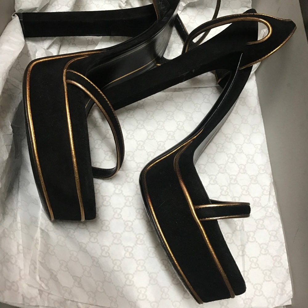 Gucci Black Platform Sandals with Gold Trim - Picture 6 of 13